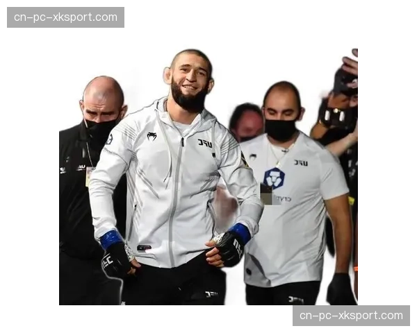 佩雷拉接受赫尔瓦尼节目采访：赢得临时冠军是挑战琼斯的前提