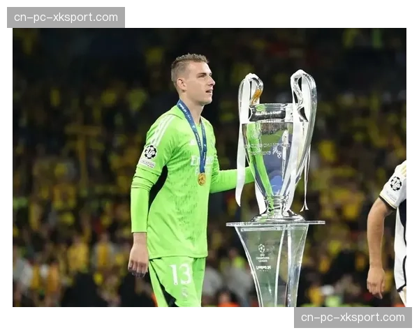 卢宁扑救关键射门，乌克兰门将赛后谈零封压力